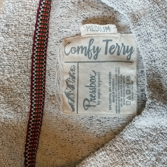 Sweater - Picture 4 of 4